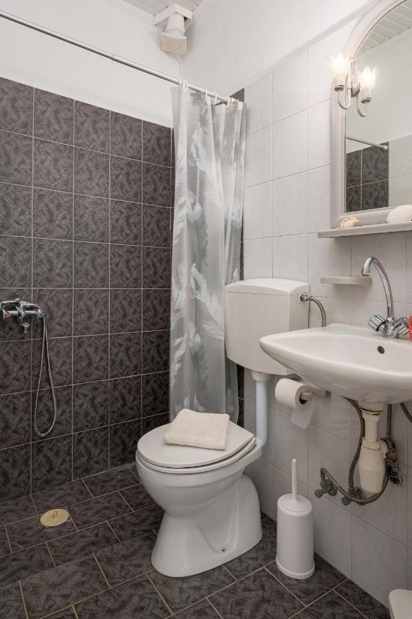 Sofia Rooms Pitsidia Eksteriør billede